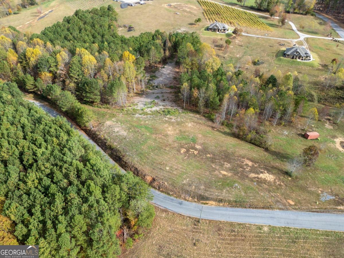 2027 Pleasant Valley Road Property Photo 8