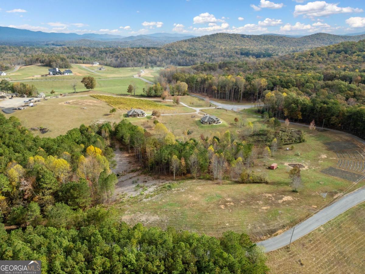 2027 Pleasant Valley Road Property Photo 9