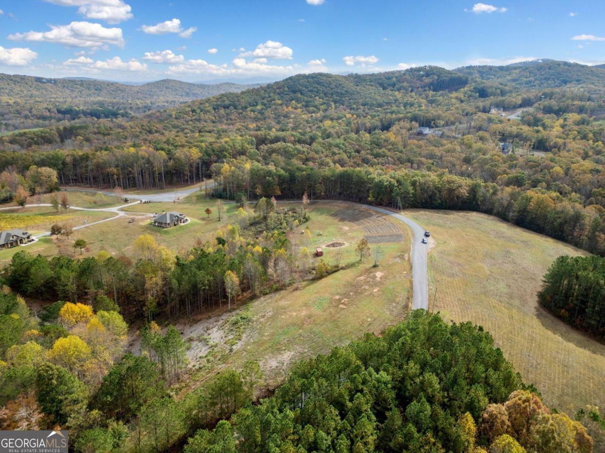 2027 Pleasant Valley Road Property Photo 10