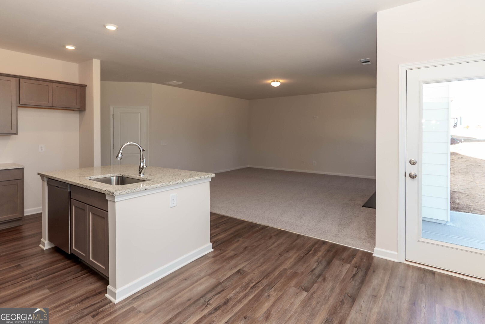 73 Hampton Ridge Way Property Photo 10