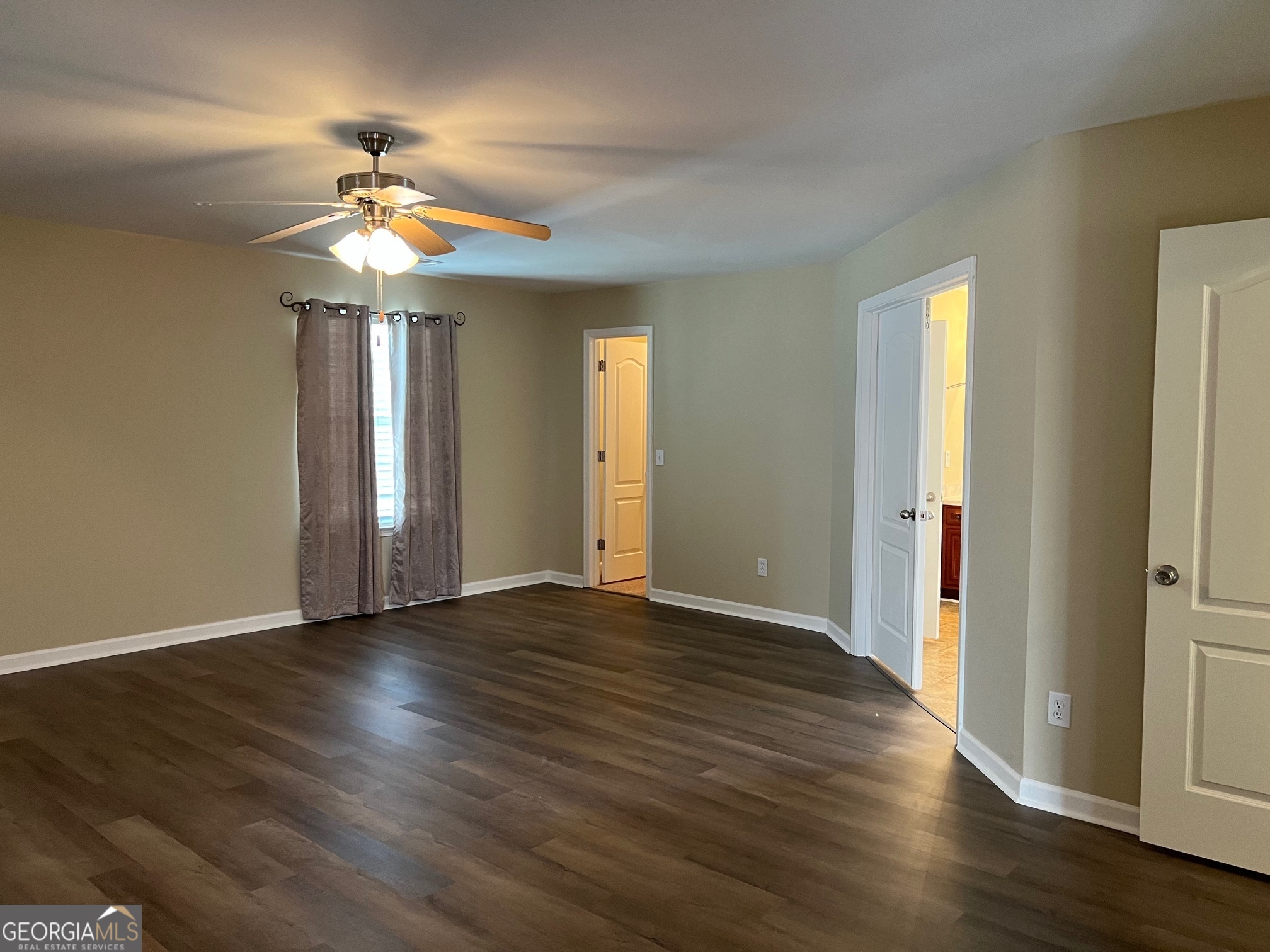 901 Broderick Circle Property Photo 15