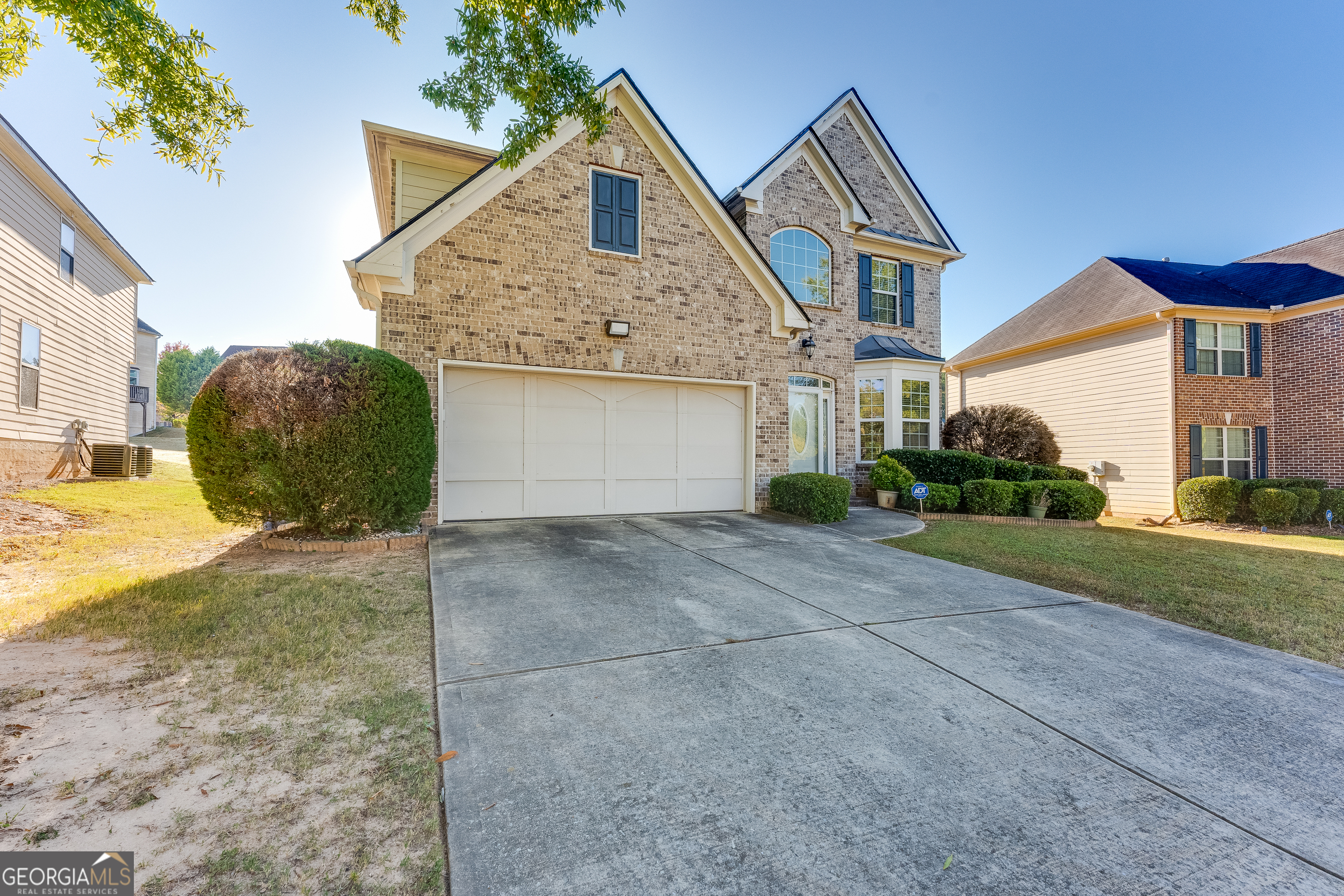 4482 Hazeltine Drive Property Photo 3