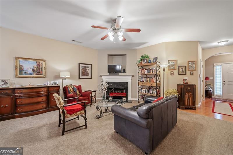 2085 Hasel Street Property Photo 3