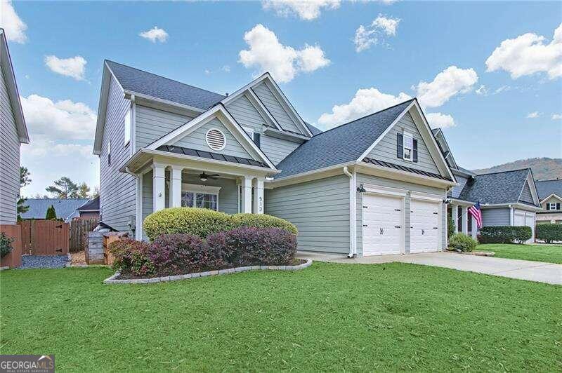 513 Mountain Crossing Property Photo 2