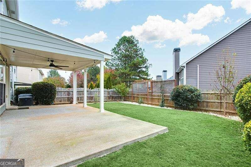 513 Mountain Crossing Property Photo 24