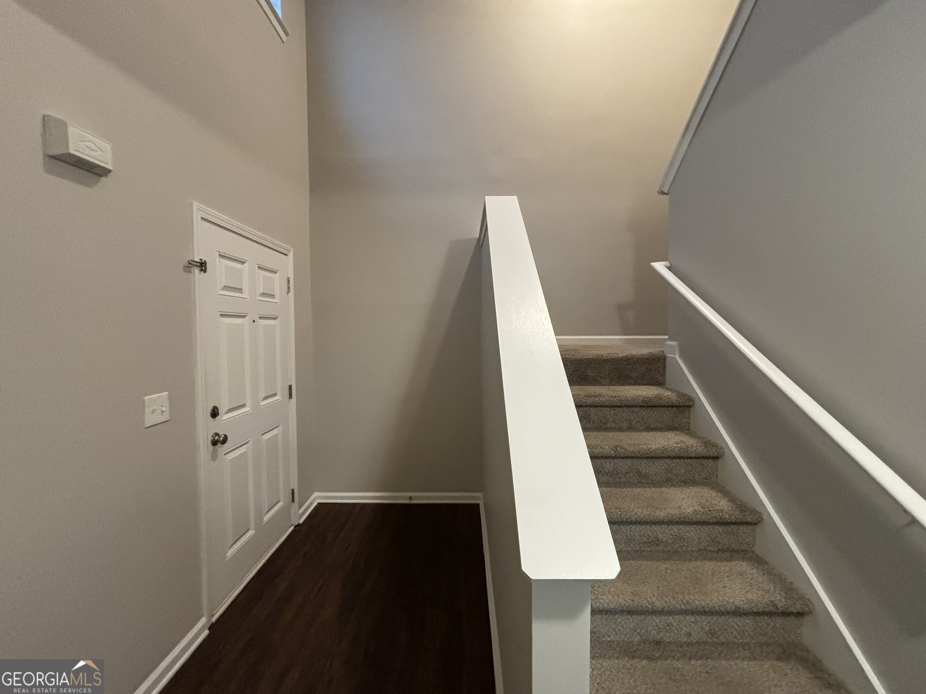 208 Rankin Circle Property Photo 4