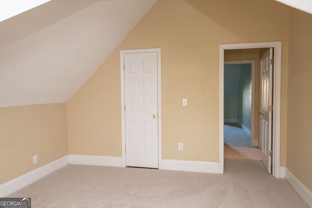 942 Highland Terrace Property Photo 37