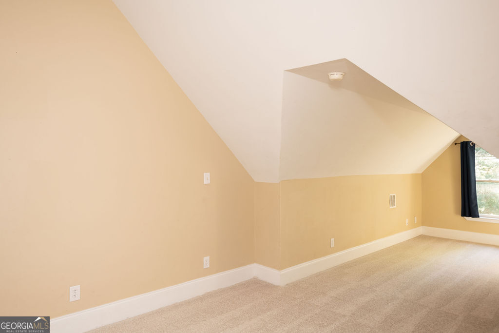 942 Highland Terrace Property Photo 38