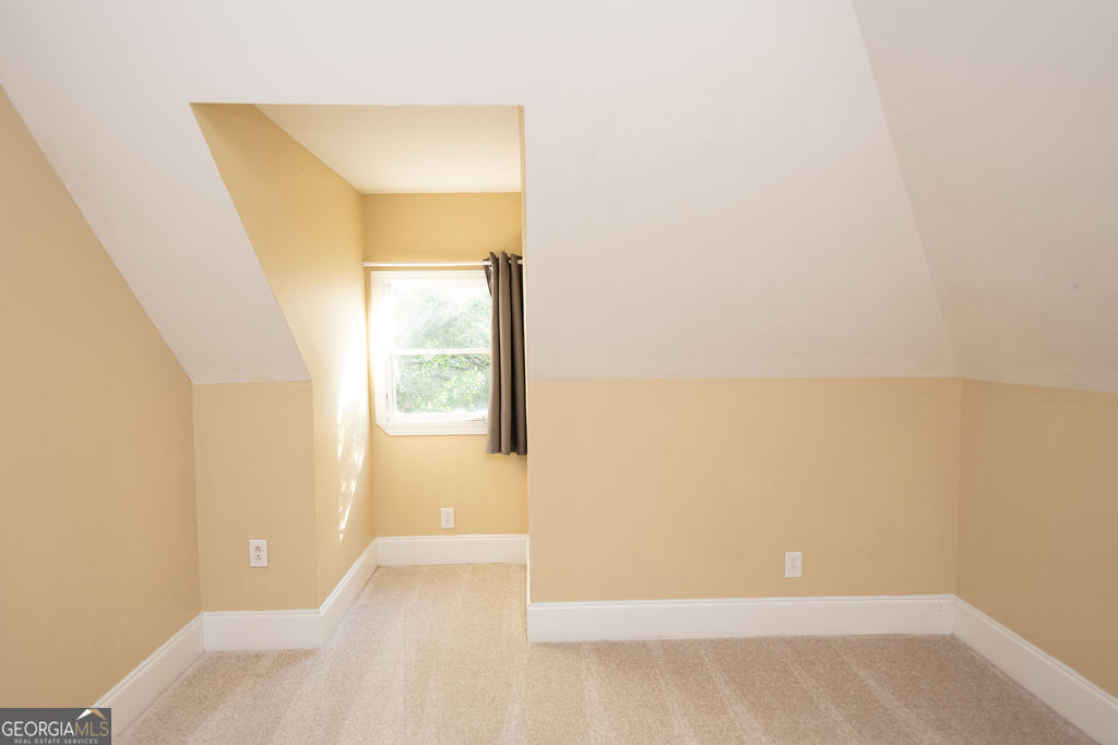 942 Highland Terrace Property Photo 41