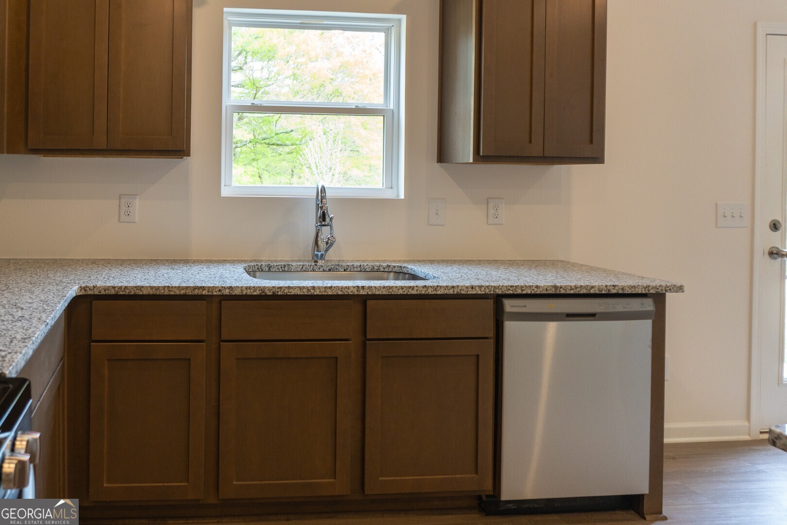 89 Hampton Ridge Way Property Photo 14