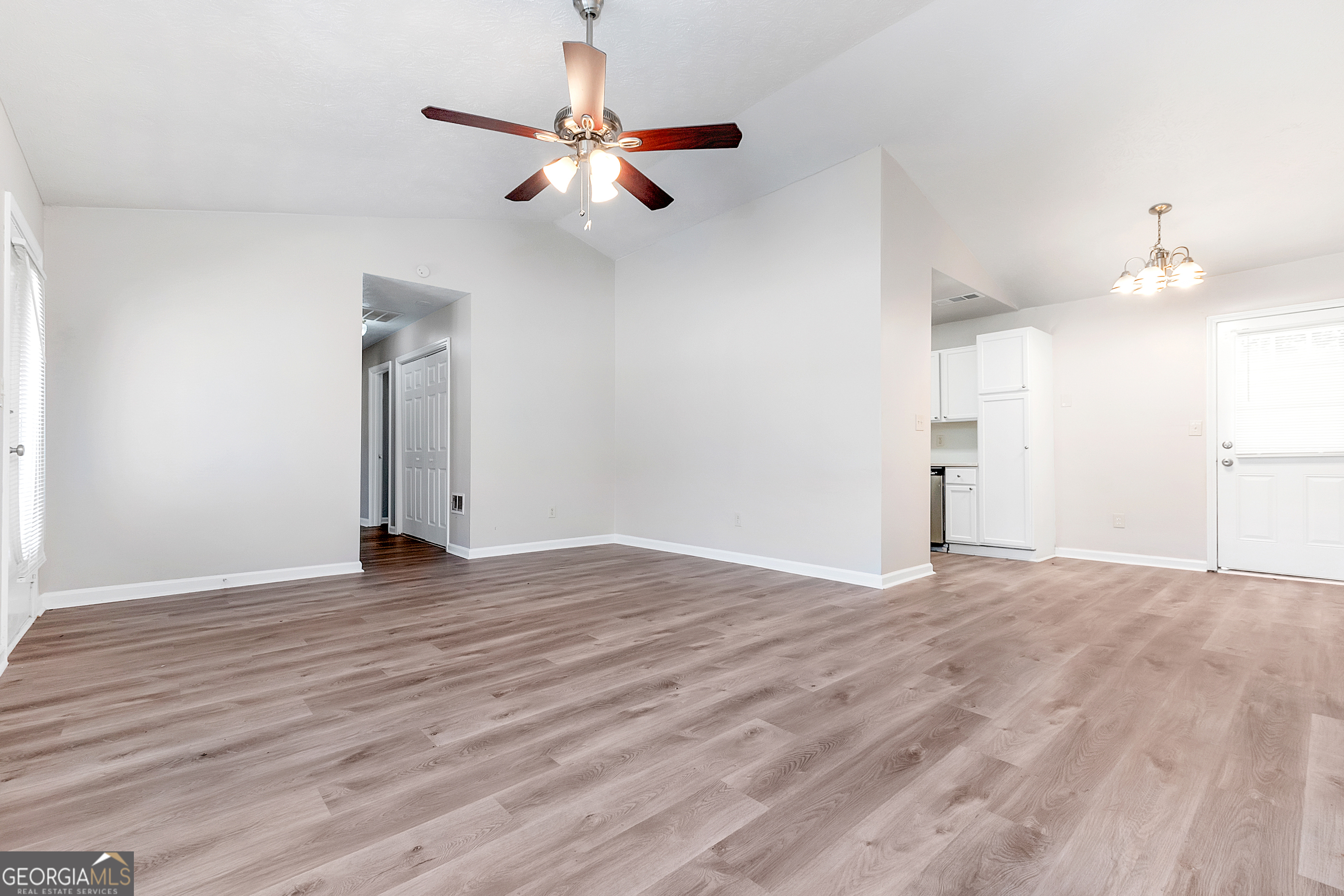 138 Michelle Drive Property Photo 4