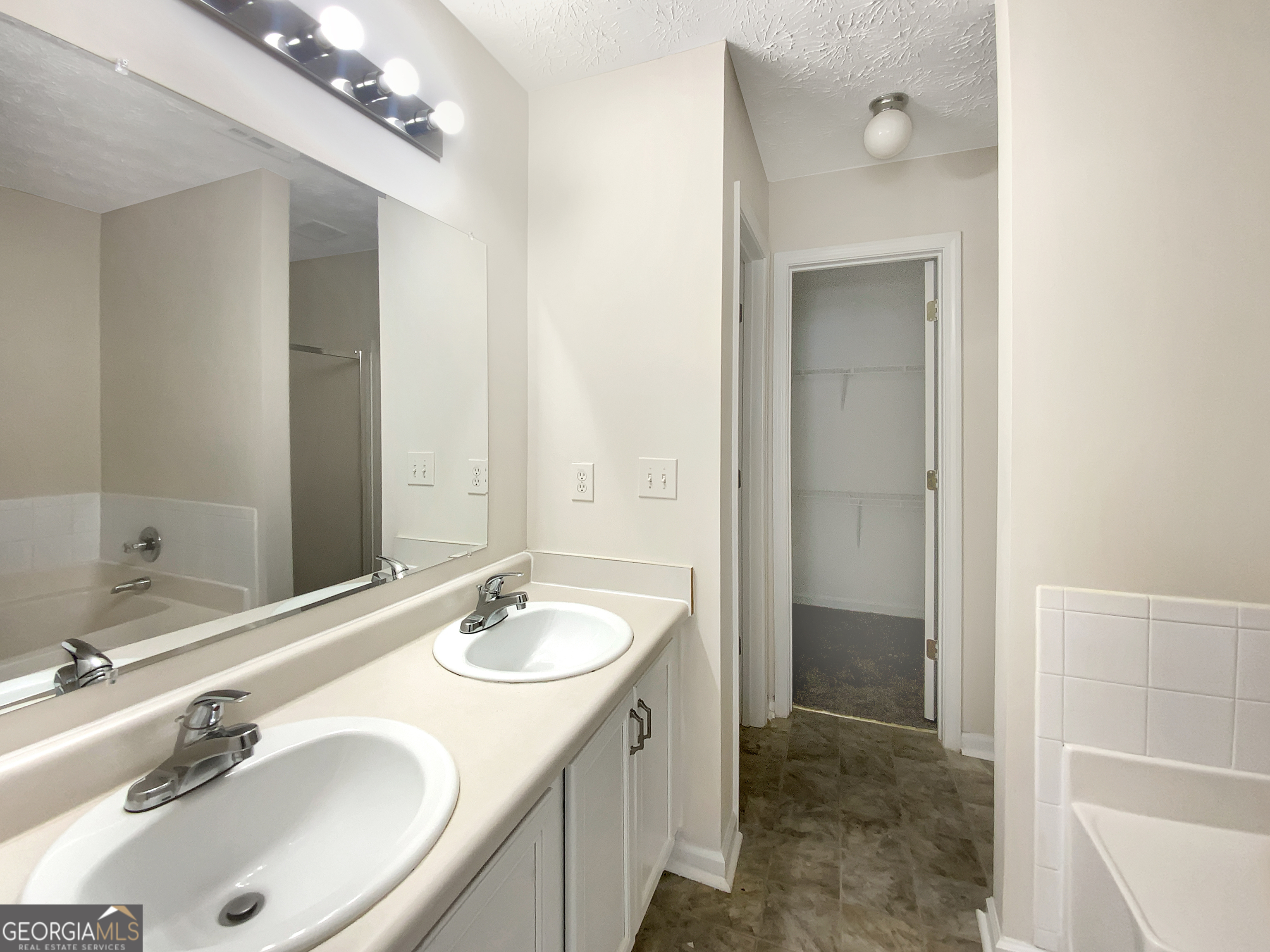 3781 Harvest Drive Property Photo 7