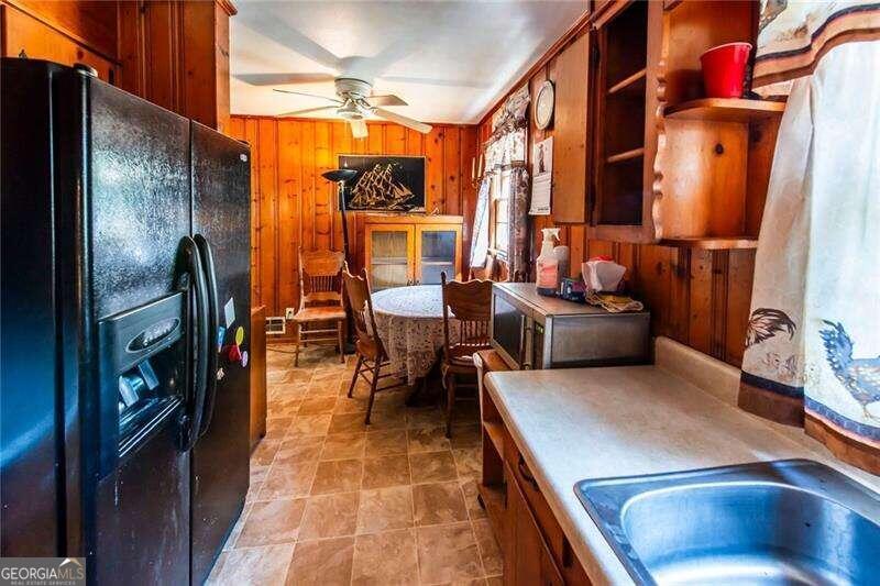 6055 Blackhawk Trail Se Property Photo 7