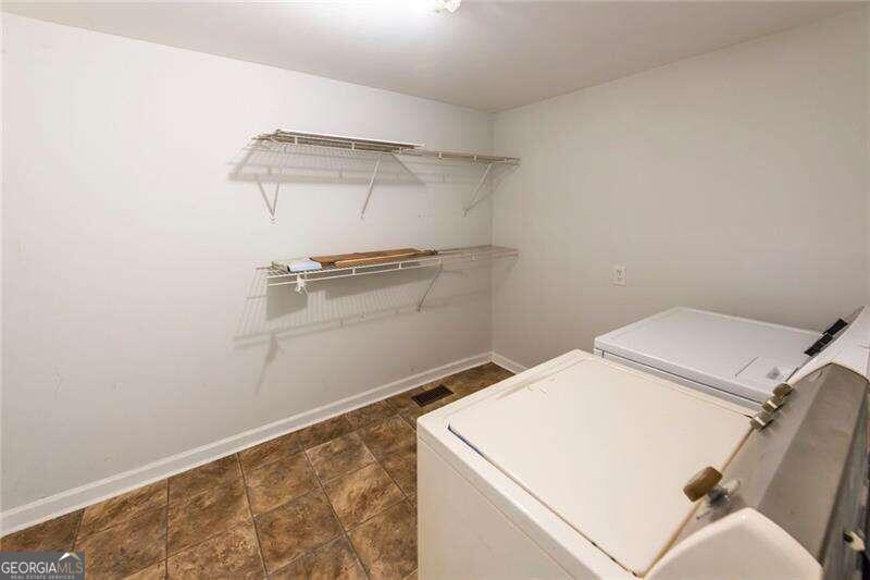 6055 Blackhawk Trail Se Property Photo 14