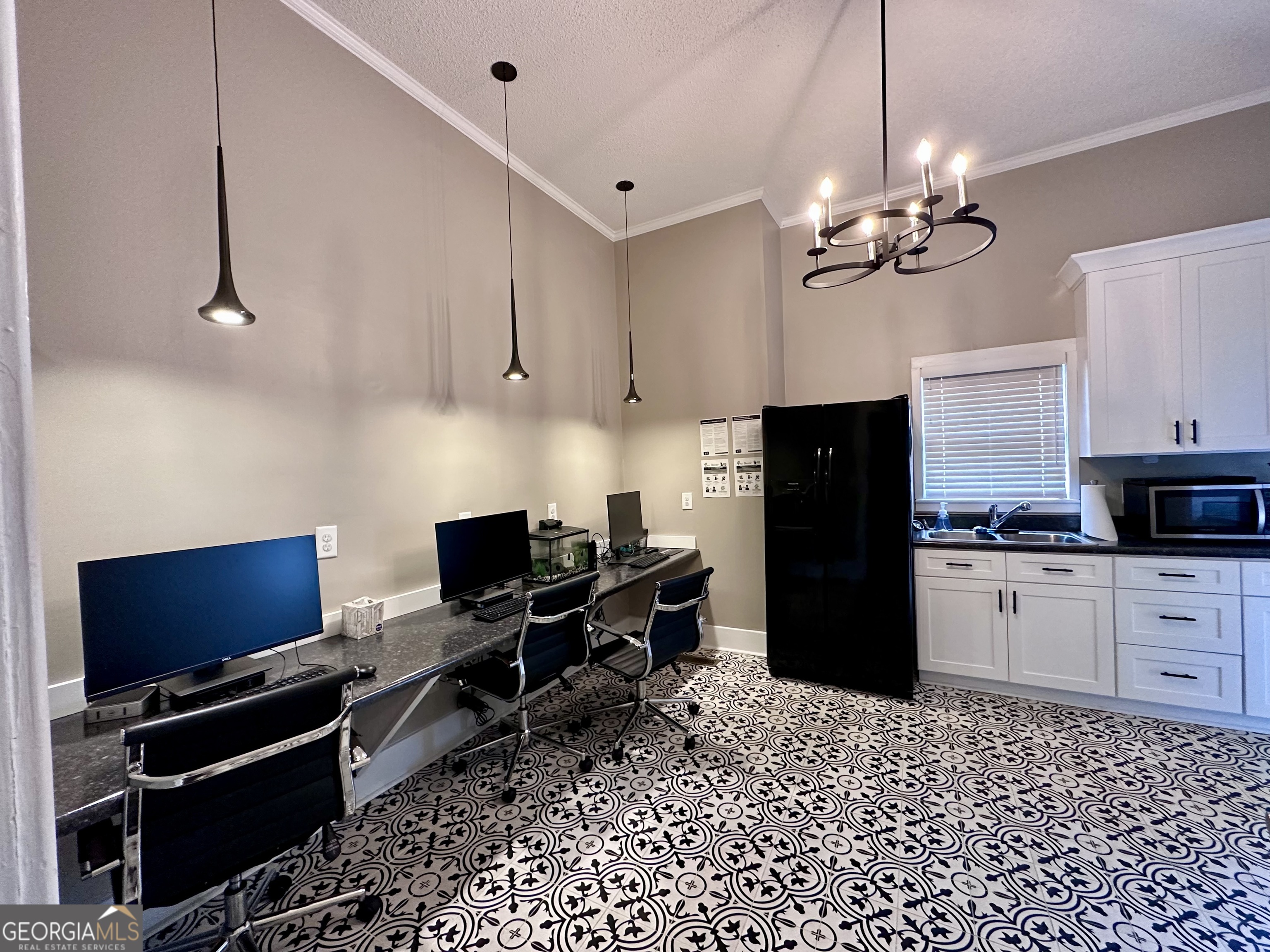 394 Broad Street Property Photo 13