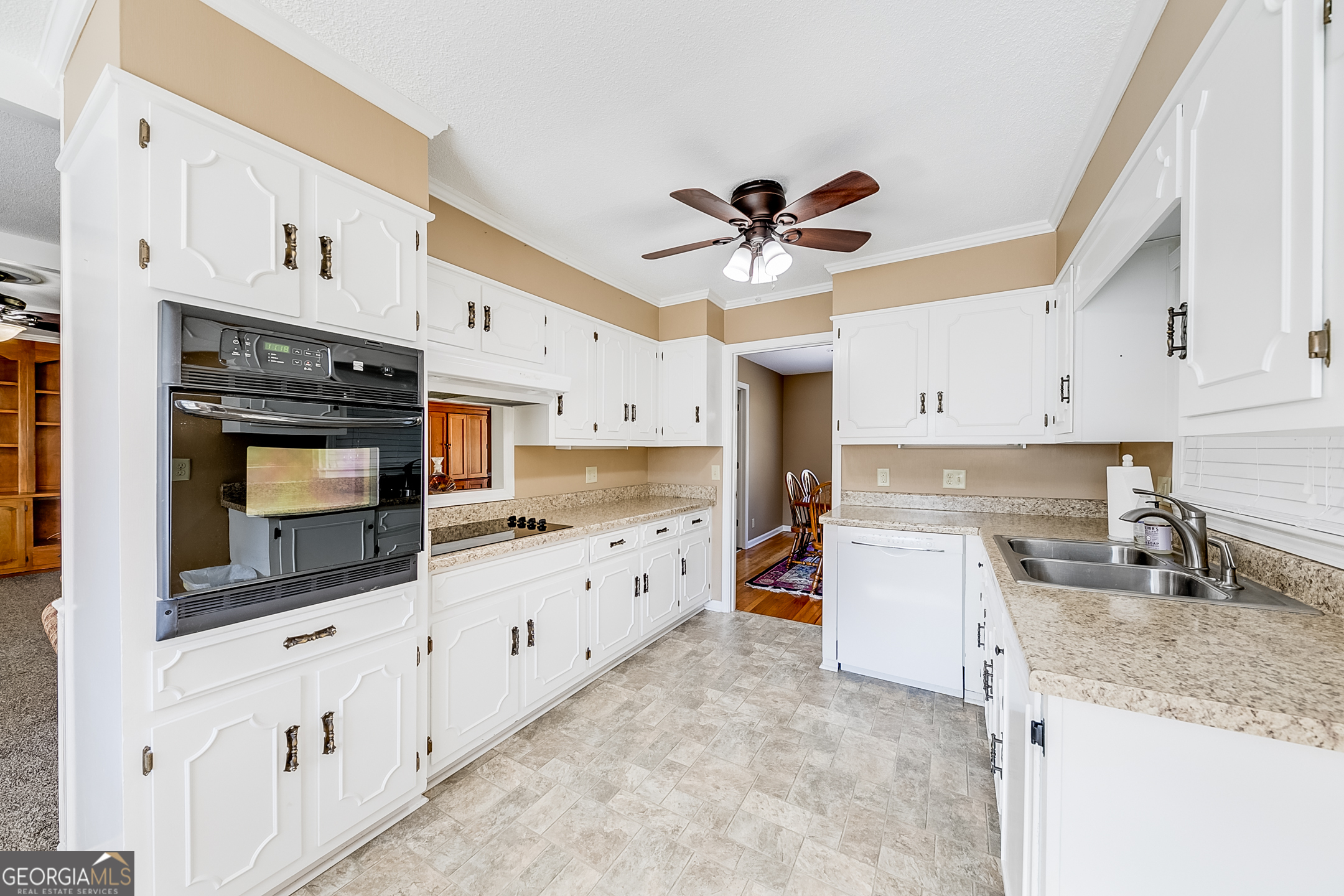1174 Hospital Road Property Photo 9