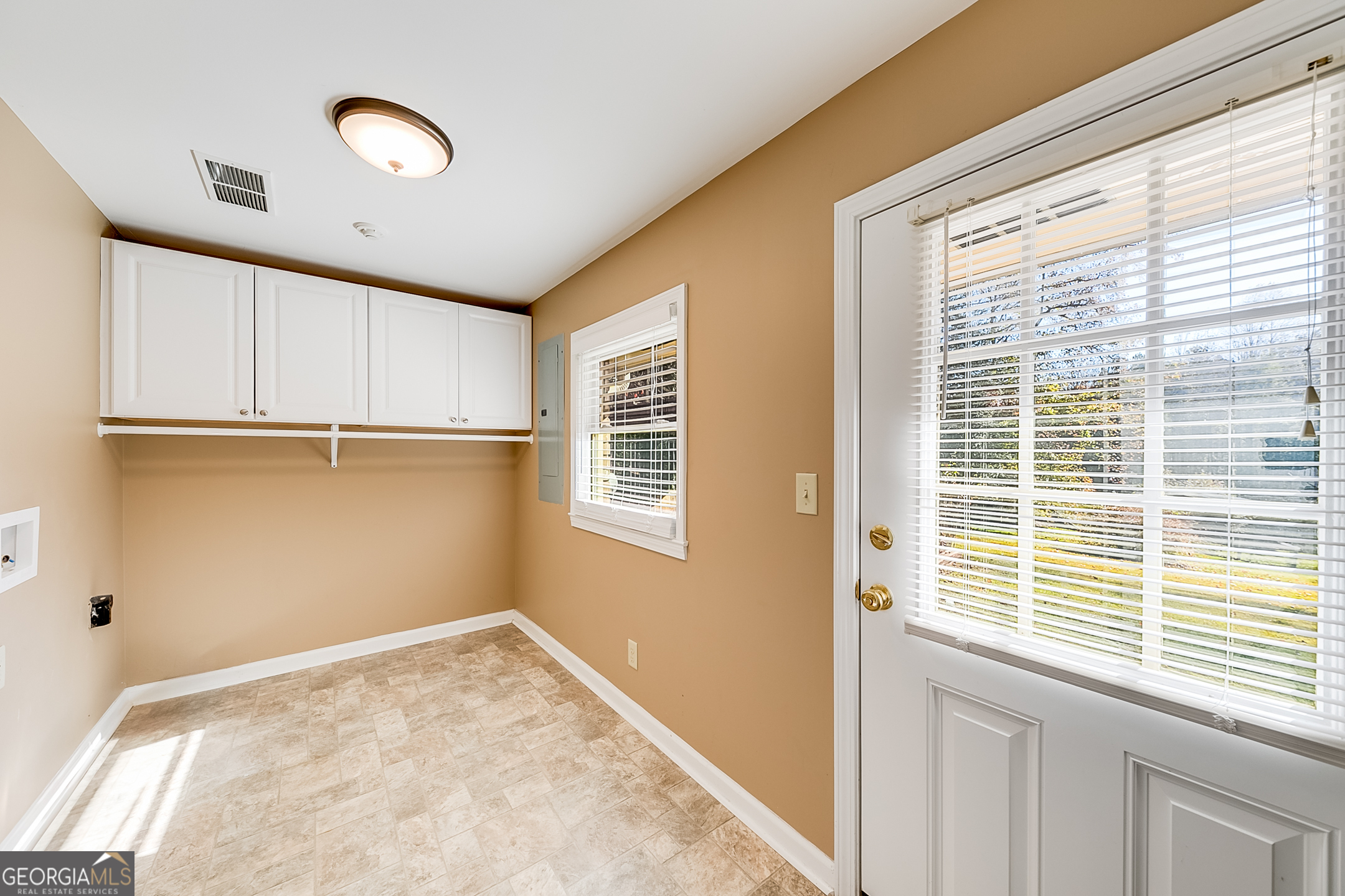 1174 Hospital Road Property Photo 12