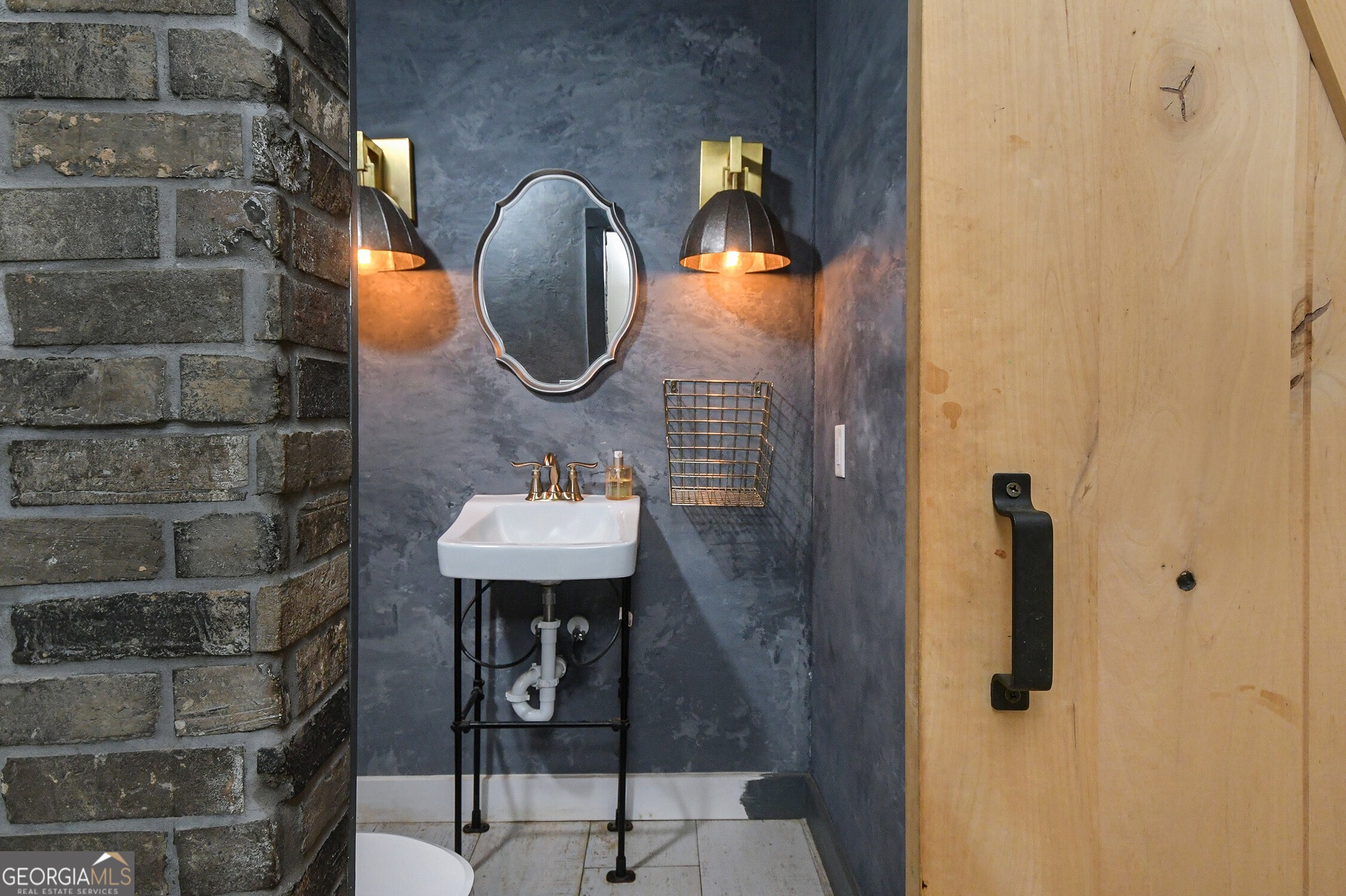 15585 Thompson Road Property Photo 25