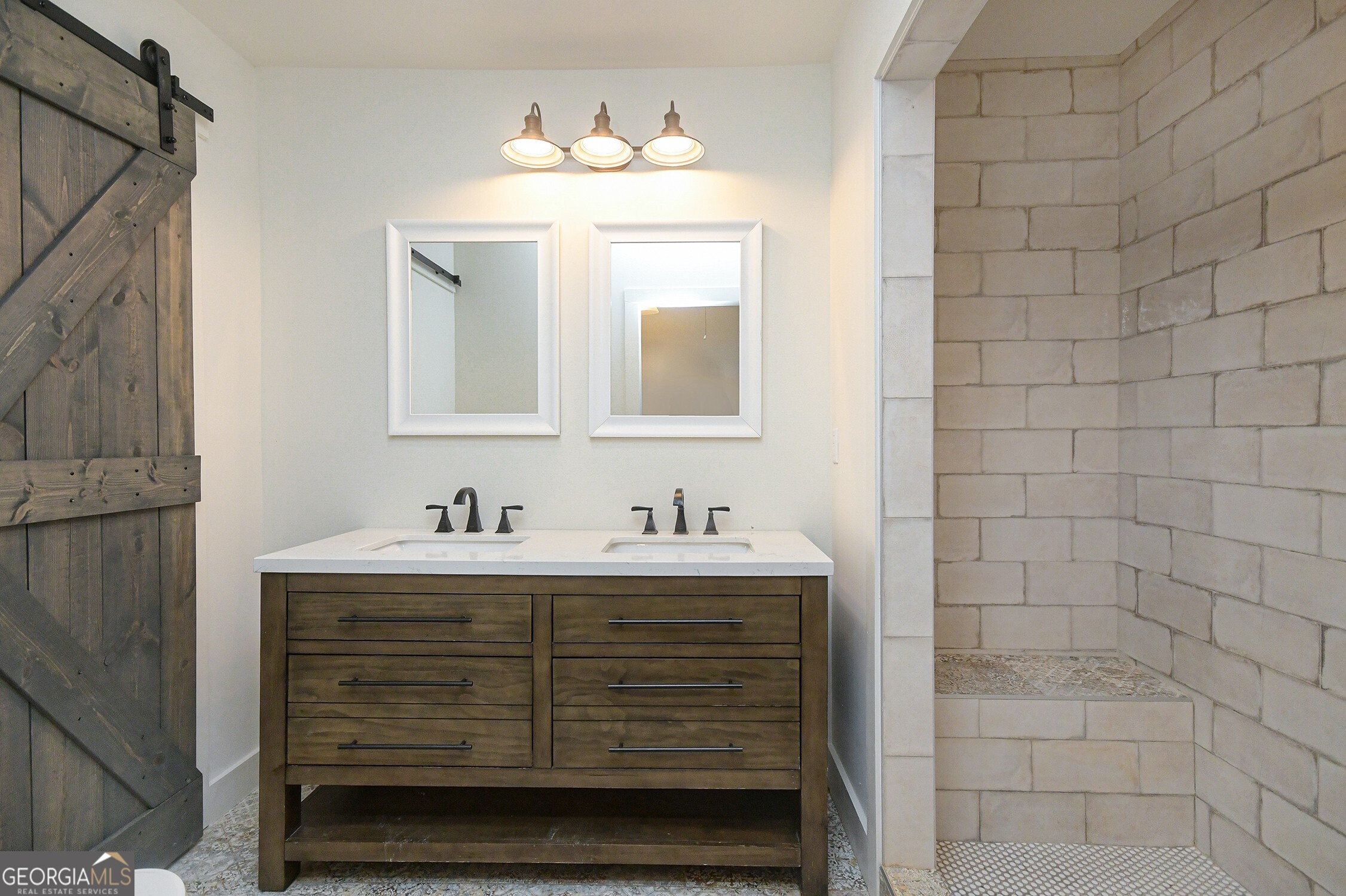 15585 Thompson Road Property Photo 37