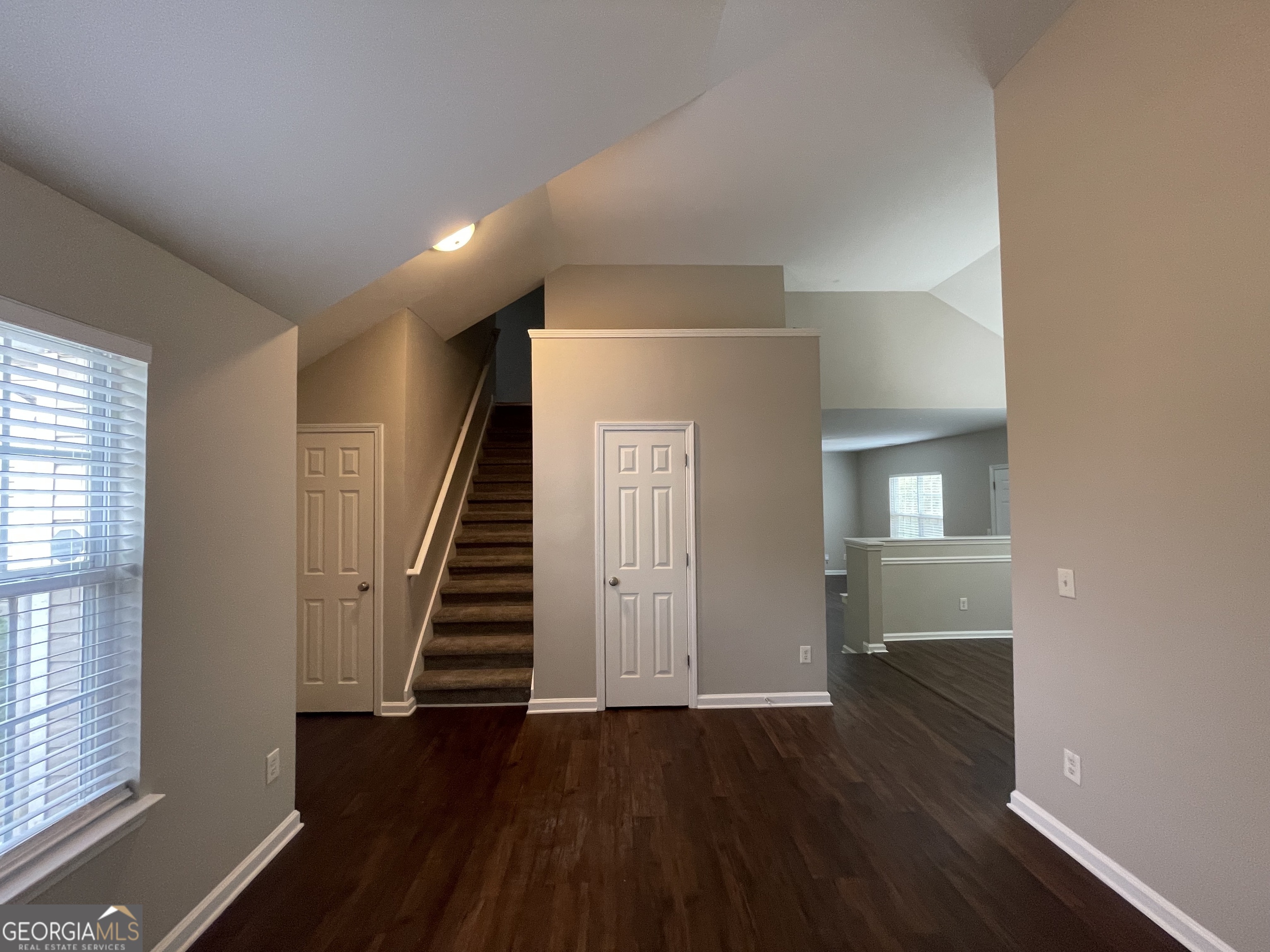 3063 Stonebridge Creek Drive Property Photo 4