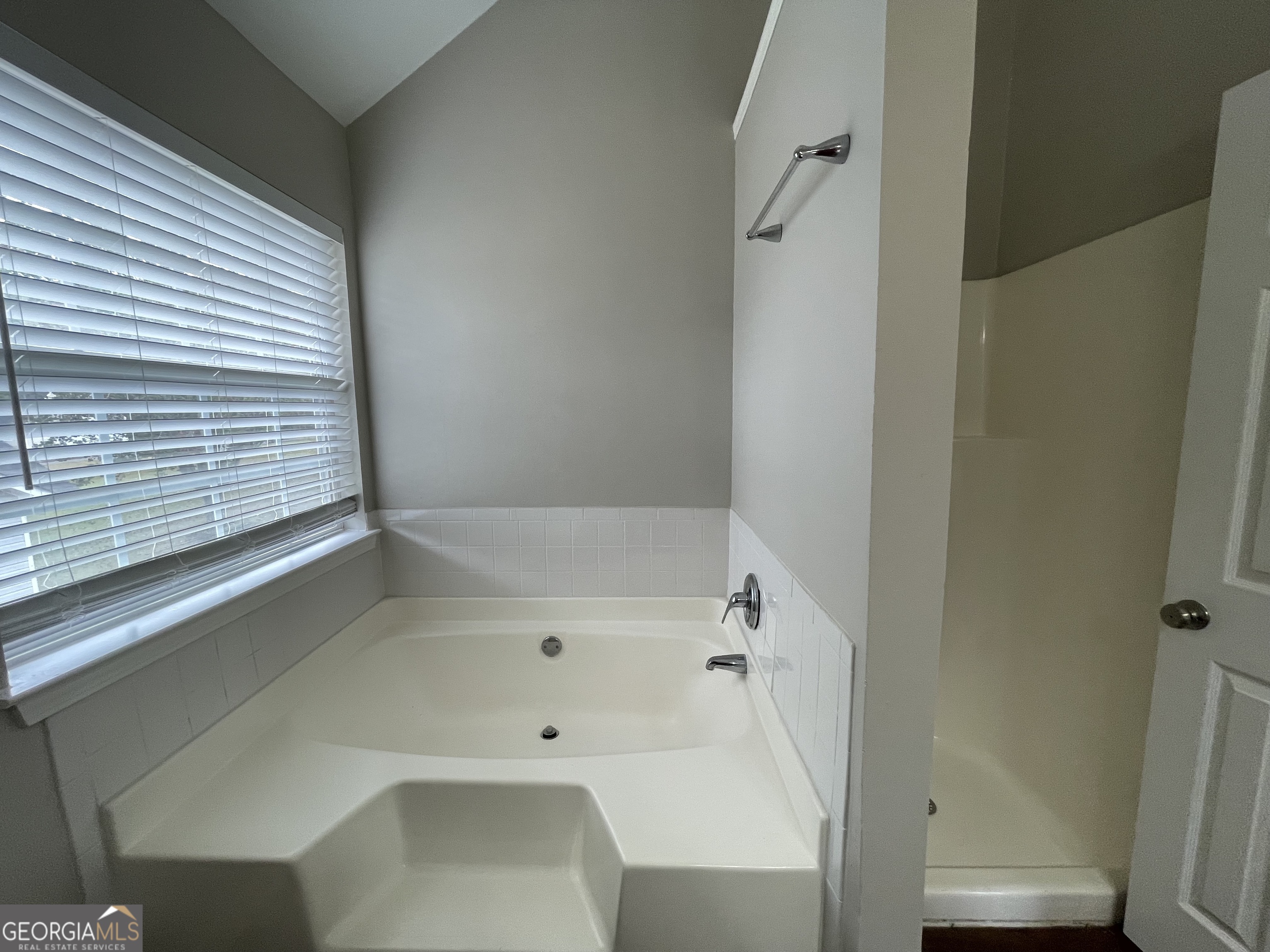 3063 Stonebridge Creek Drive Property Photo 10