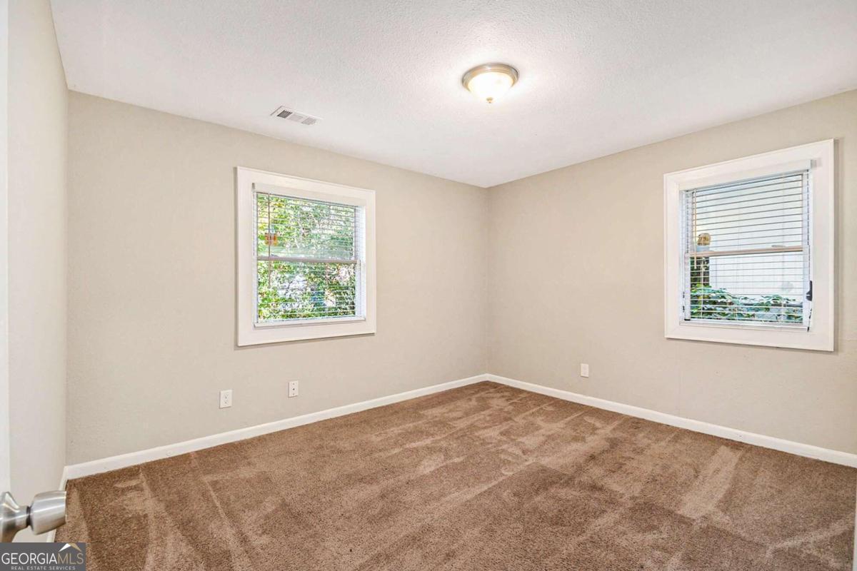 2648 Santa Monica Drive Nw Property Photo 5