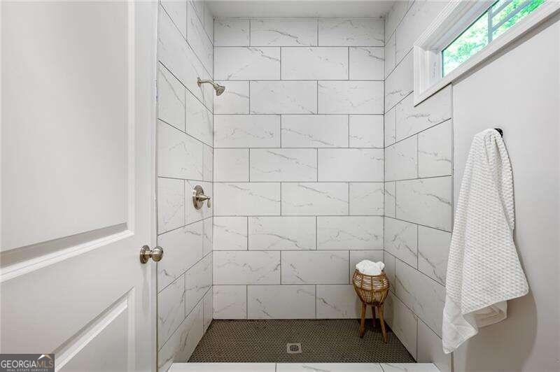872 Beryl Street Sw Property Photo 5