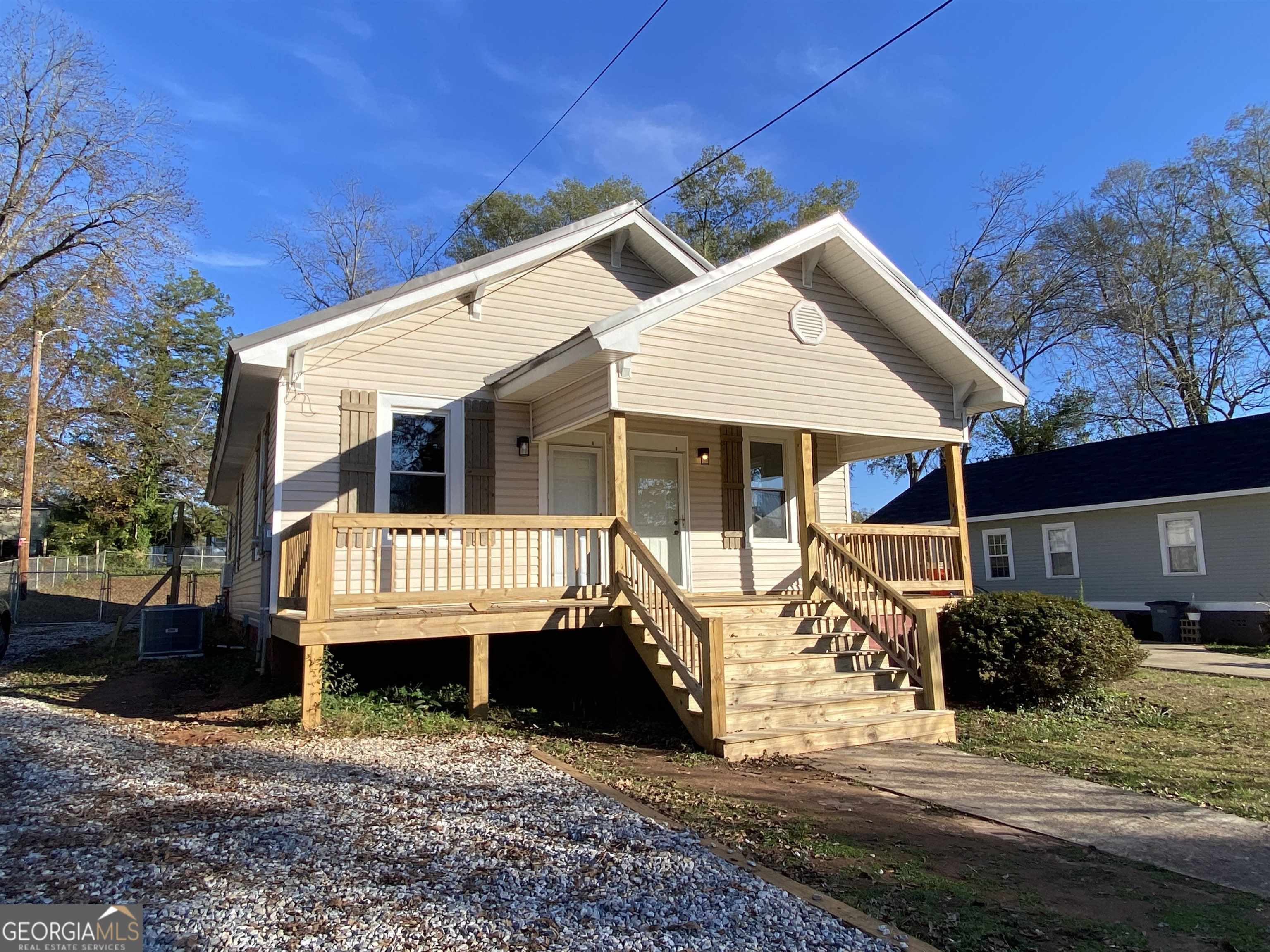 607 S Lee Street # B Property Photo