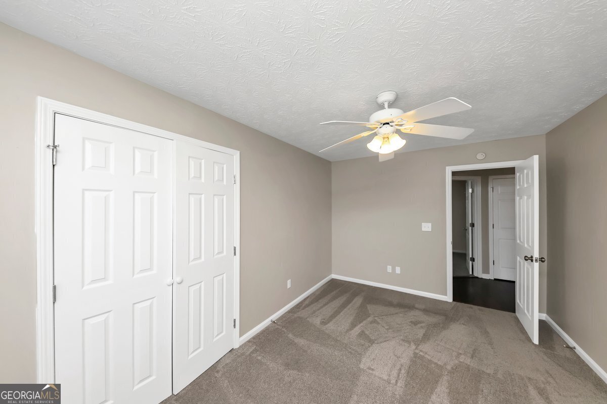 214 Kensington Trace Property Photo 15