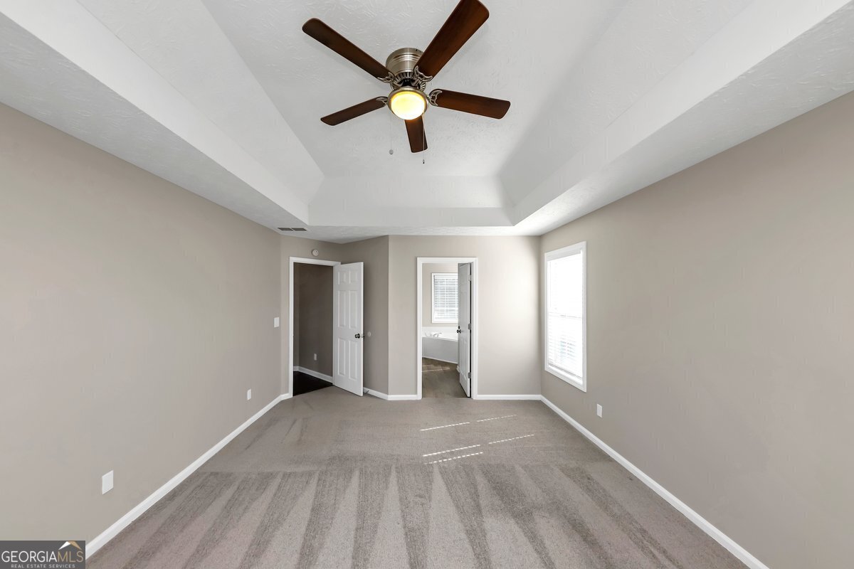 214 Kensington Trace Property Photo 18