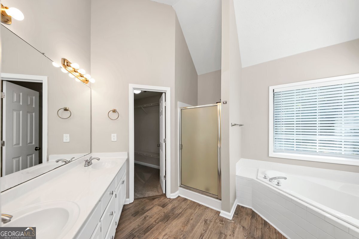 214 Kensington Trace Property Photo 20
