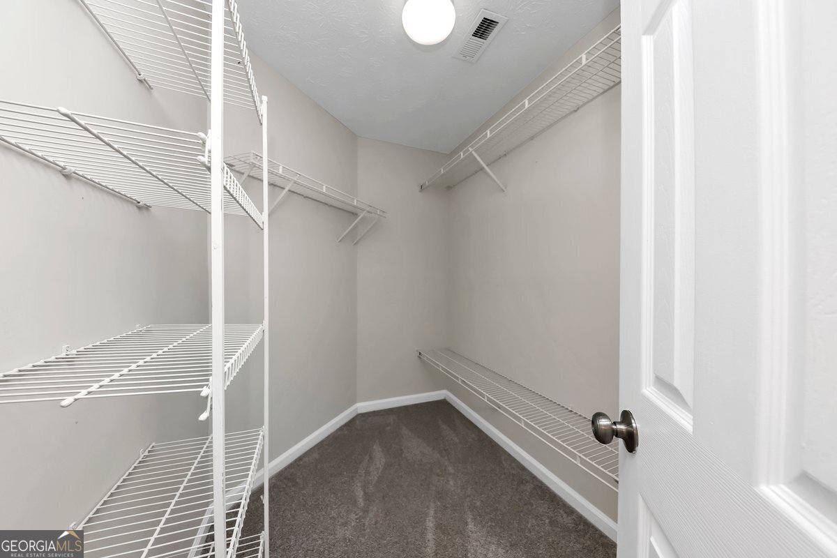214 Kensington Trace Property Photo 22