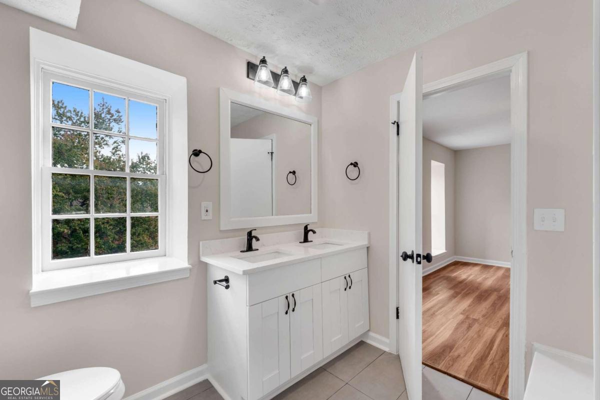 3091 Colonial Way # J3 Property Photo 24