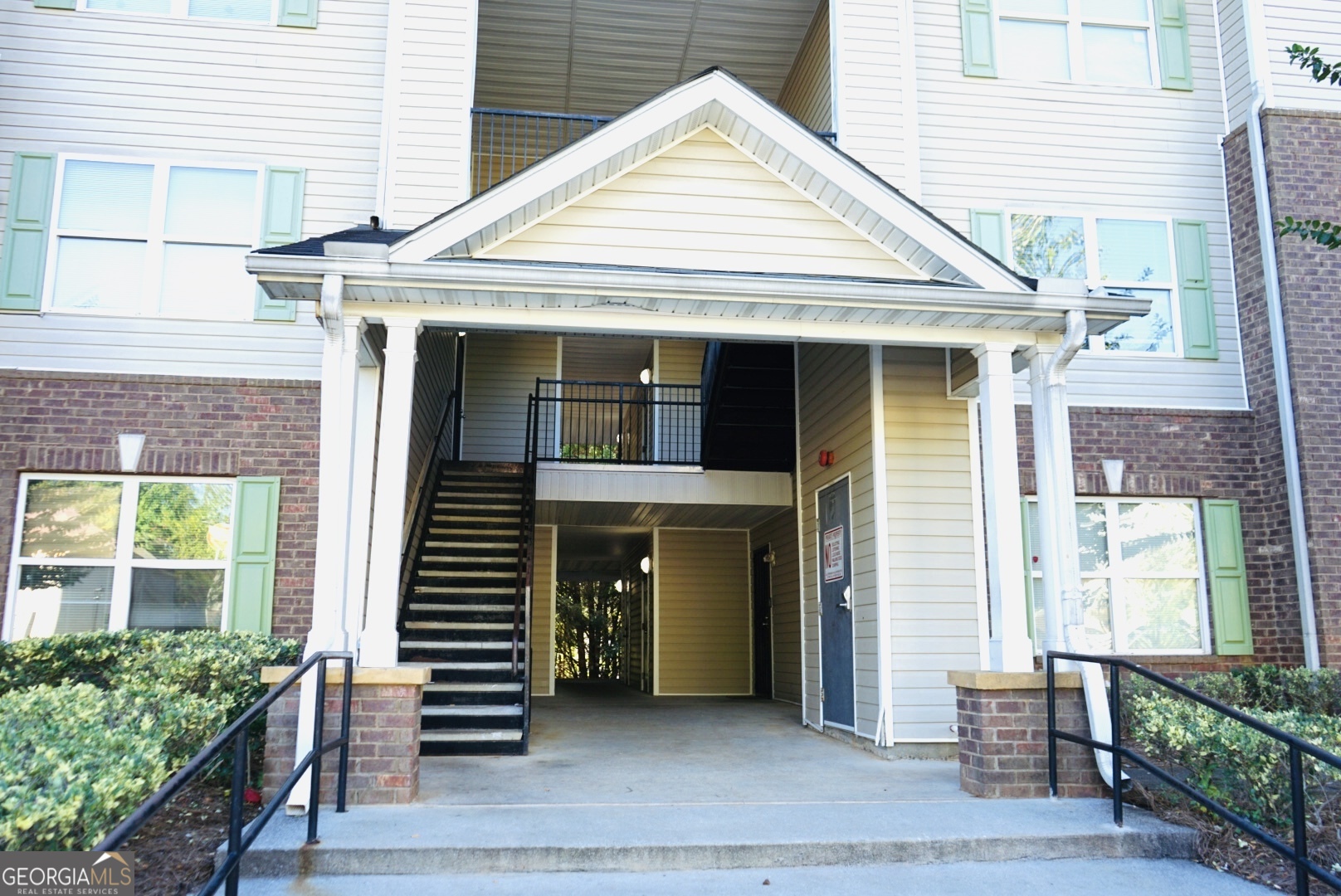 12101 Fairington Ridge Circle Property Photo 2
