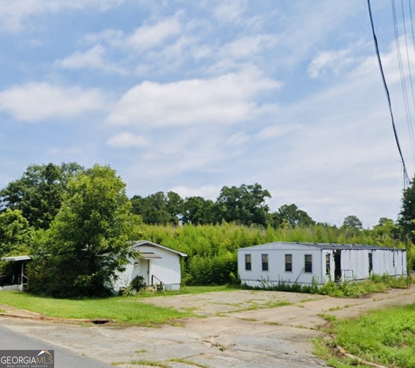 614 Alston Street Property Photo 7