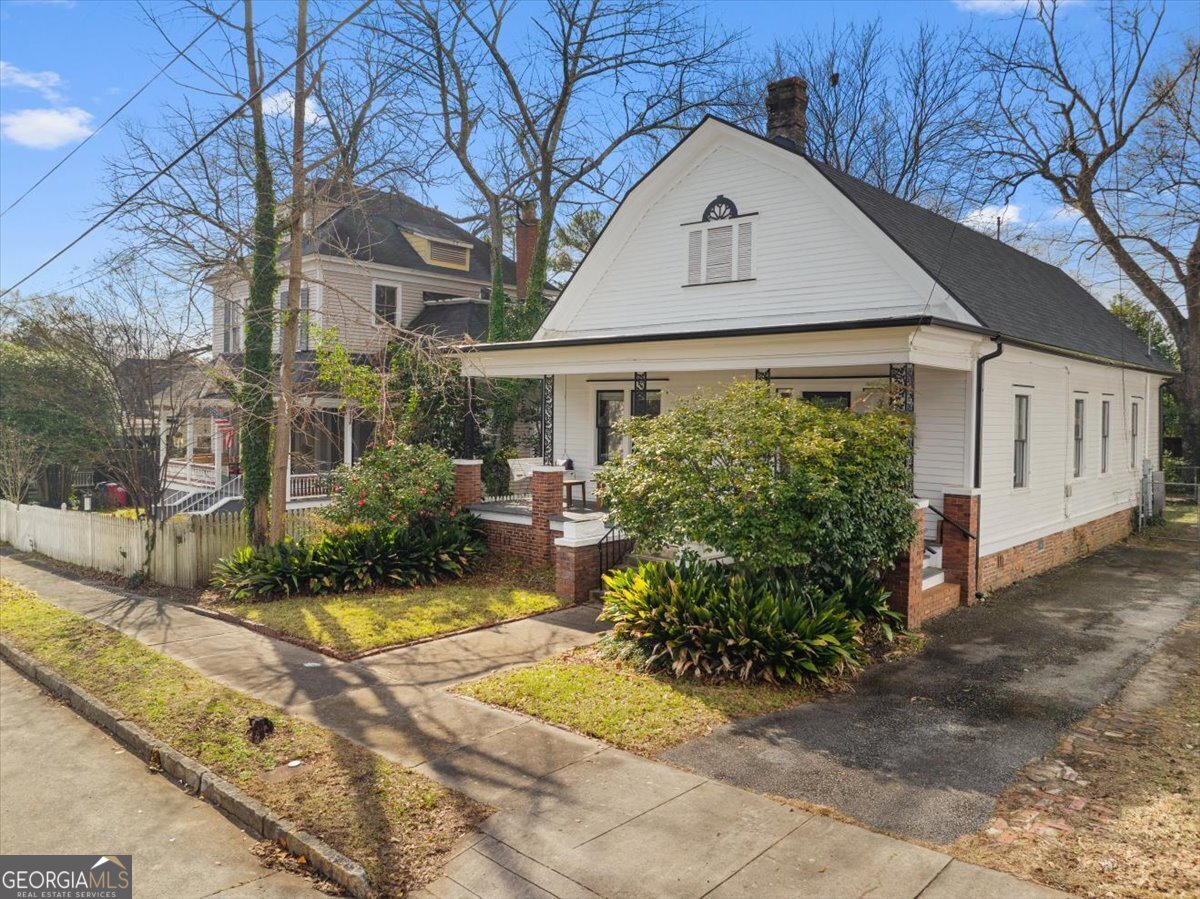 181 Cleveland Avenue Property Photo 3