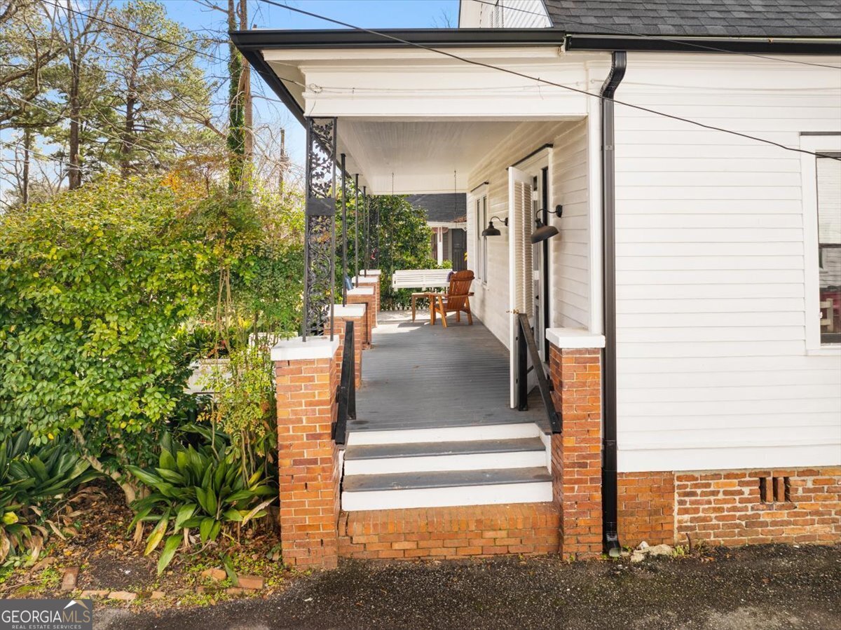 181 Cleveland Avenue Property Photo 4