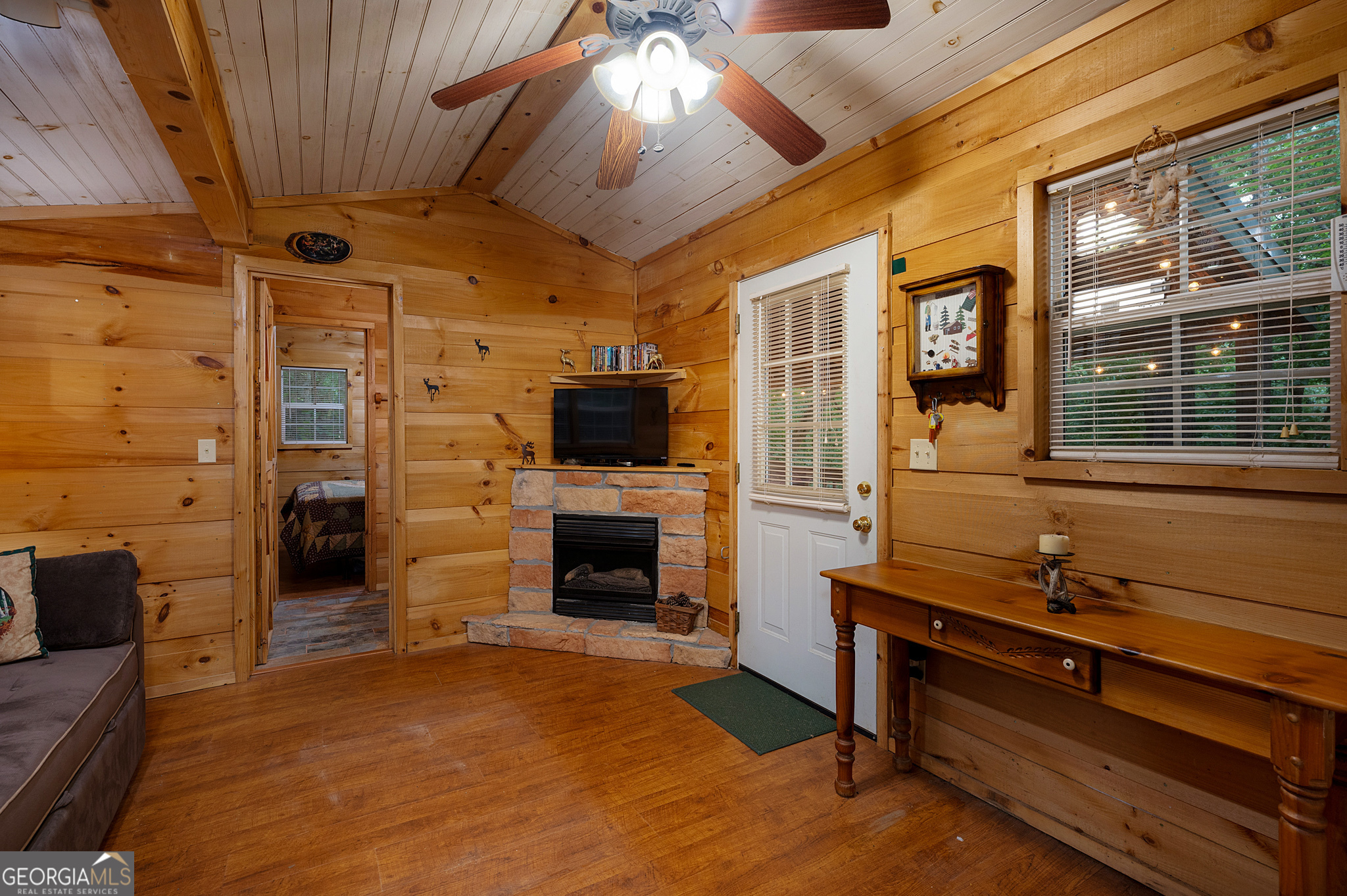 152 33rd Street Property Photo 8