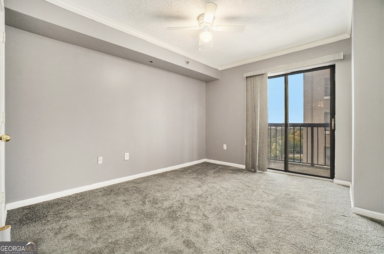 795 Hammond Drive # 2012 Property Photo 10