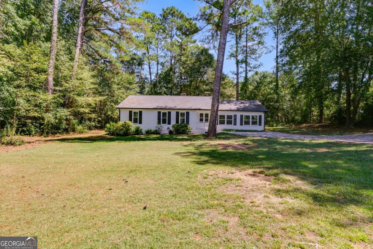 413 Roy North Road Property Photo 2