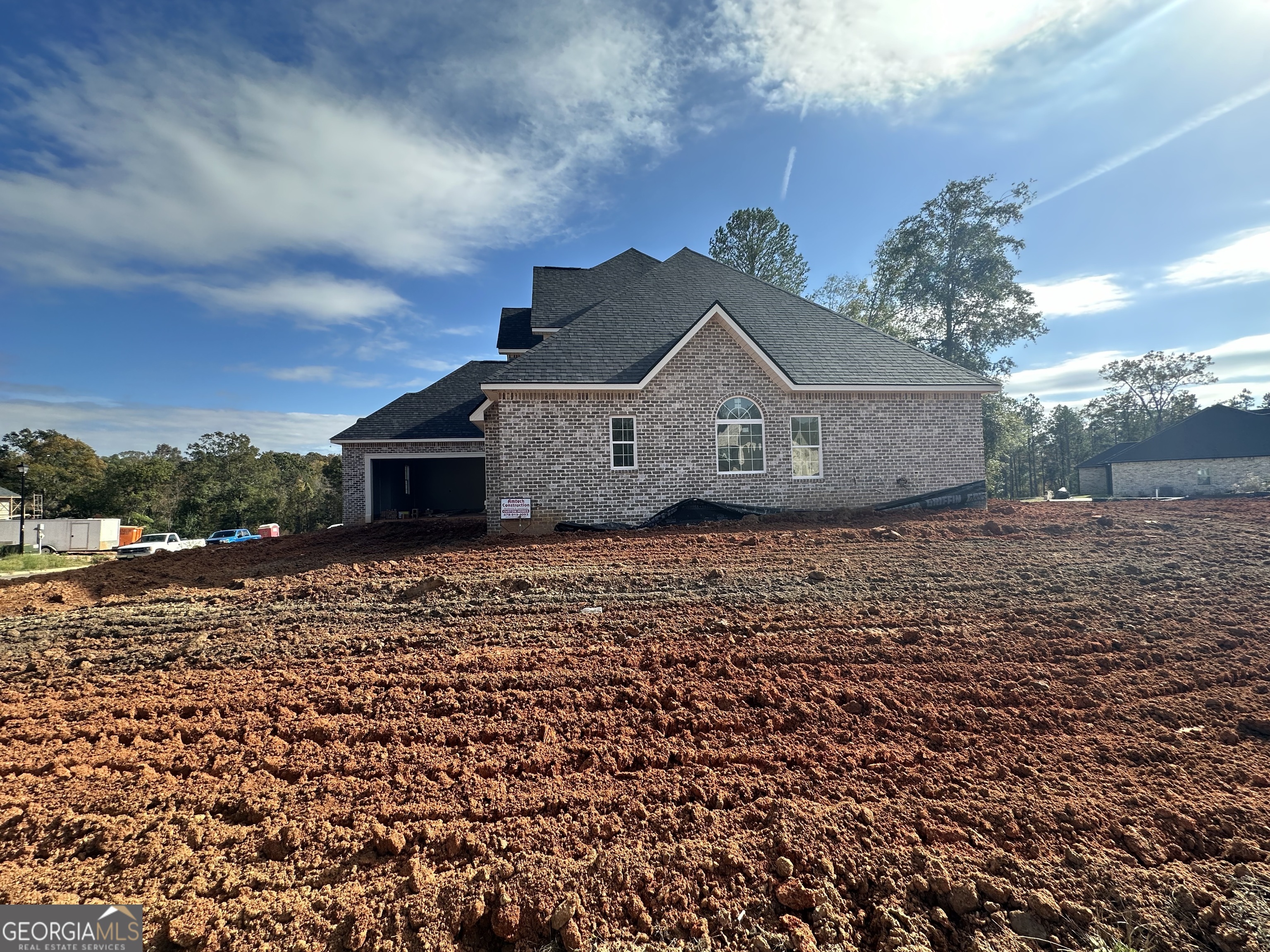 101 Misty Pond Court Property Photo 2