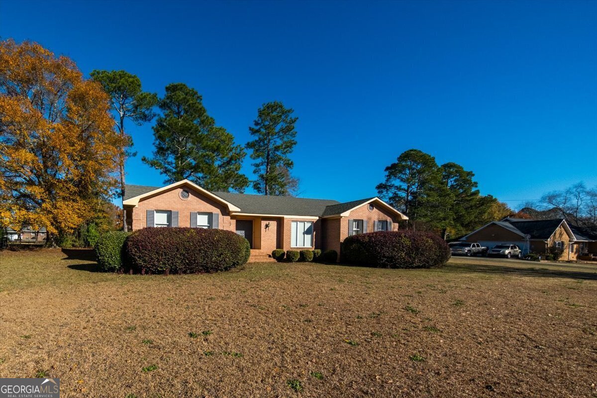 220 Beverly Road Property Photo 5