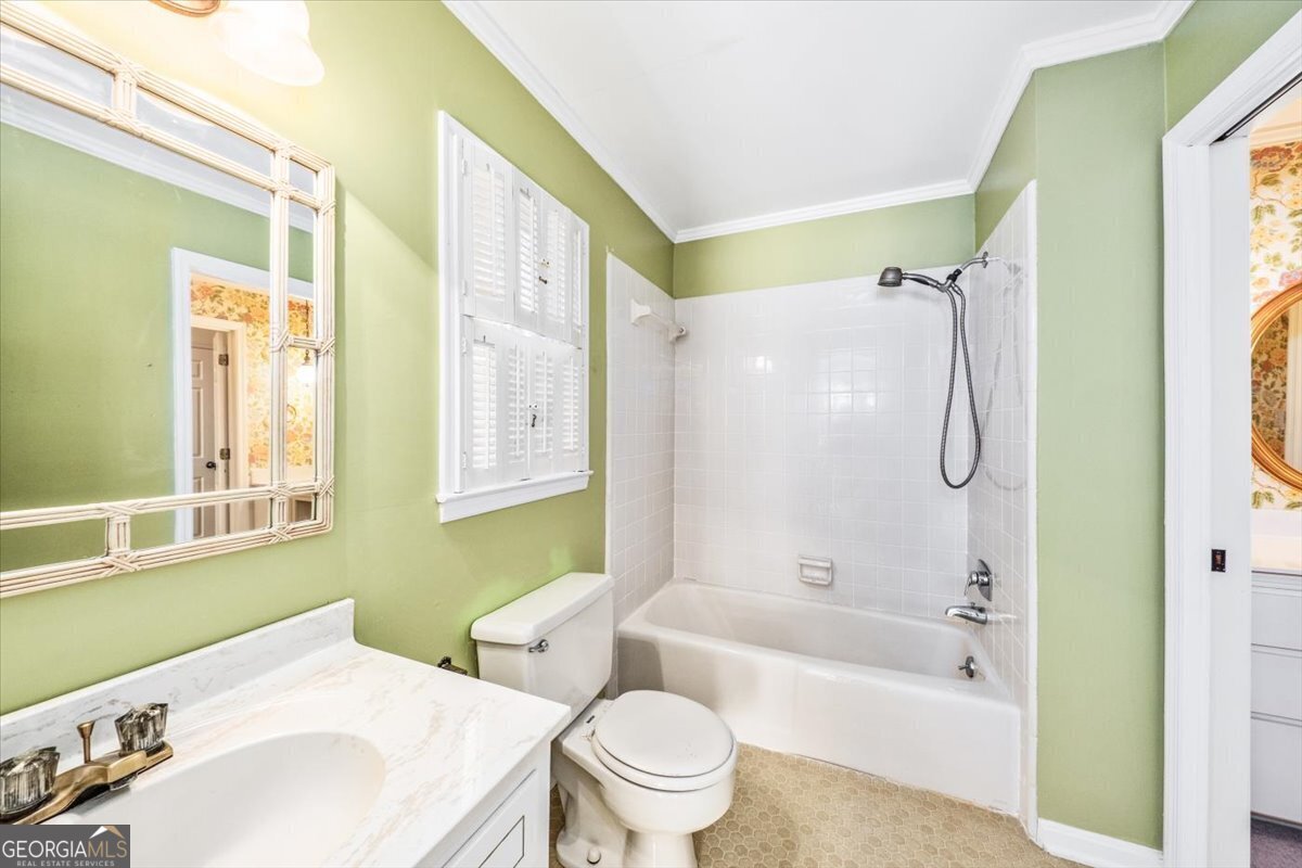 220 Beverly Road Property Photo 37