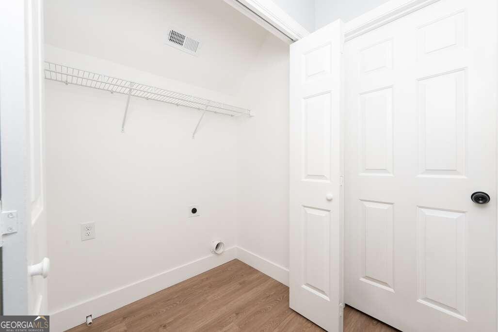 724 Helga Drive Ne Property Photo 23