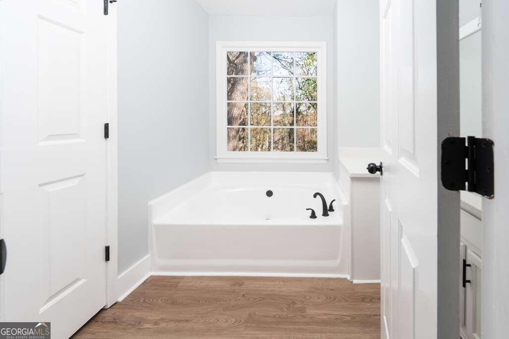 724 Helga Drive Ne Property Photo 27