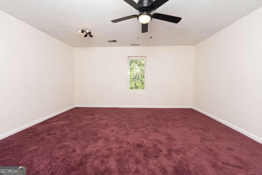724 Helga Drive Ne Property Photo 37