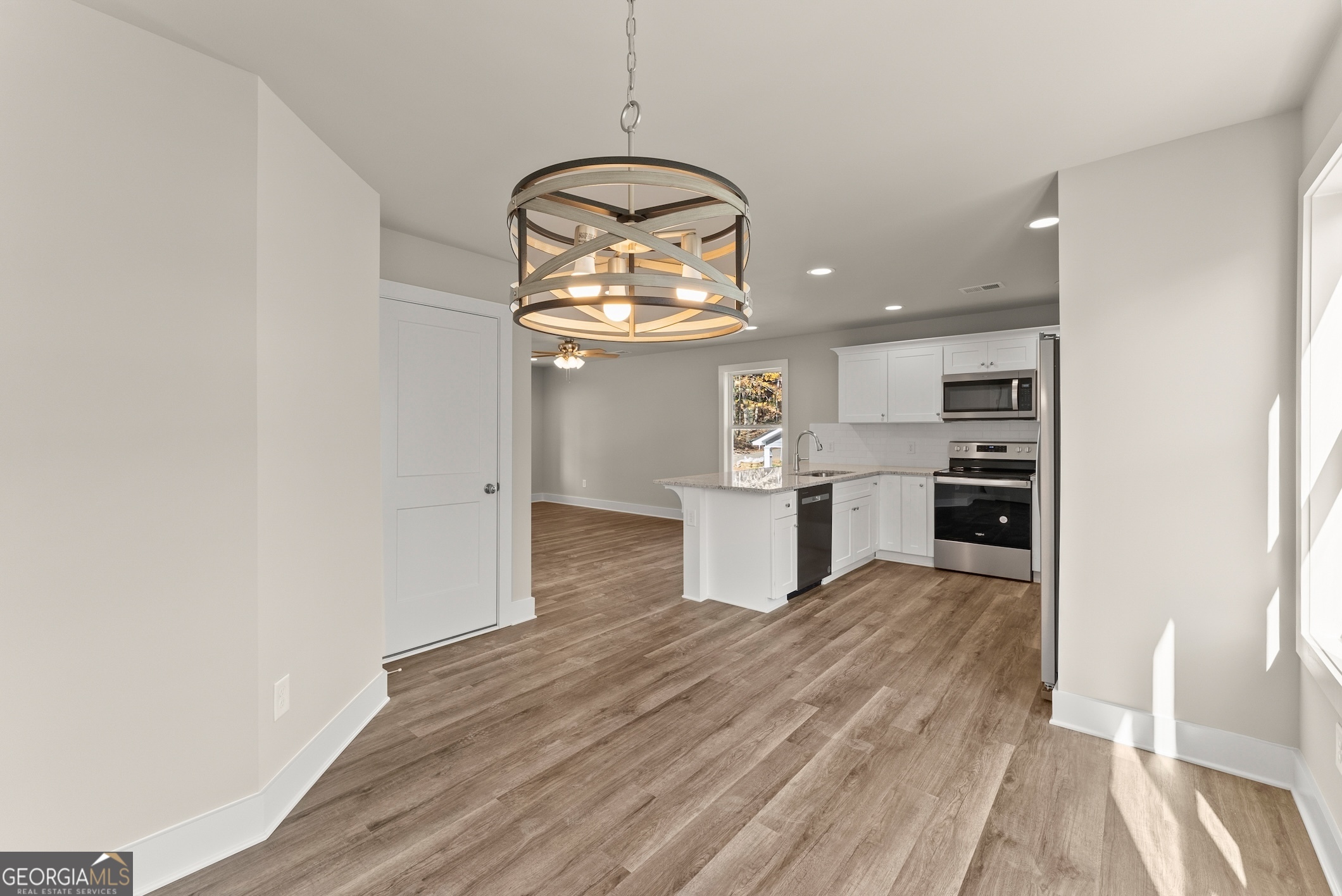 6385 Akins Way Property Photo 10