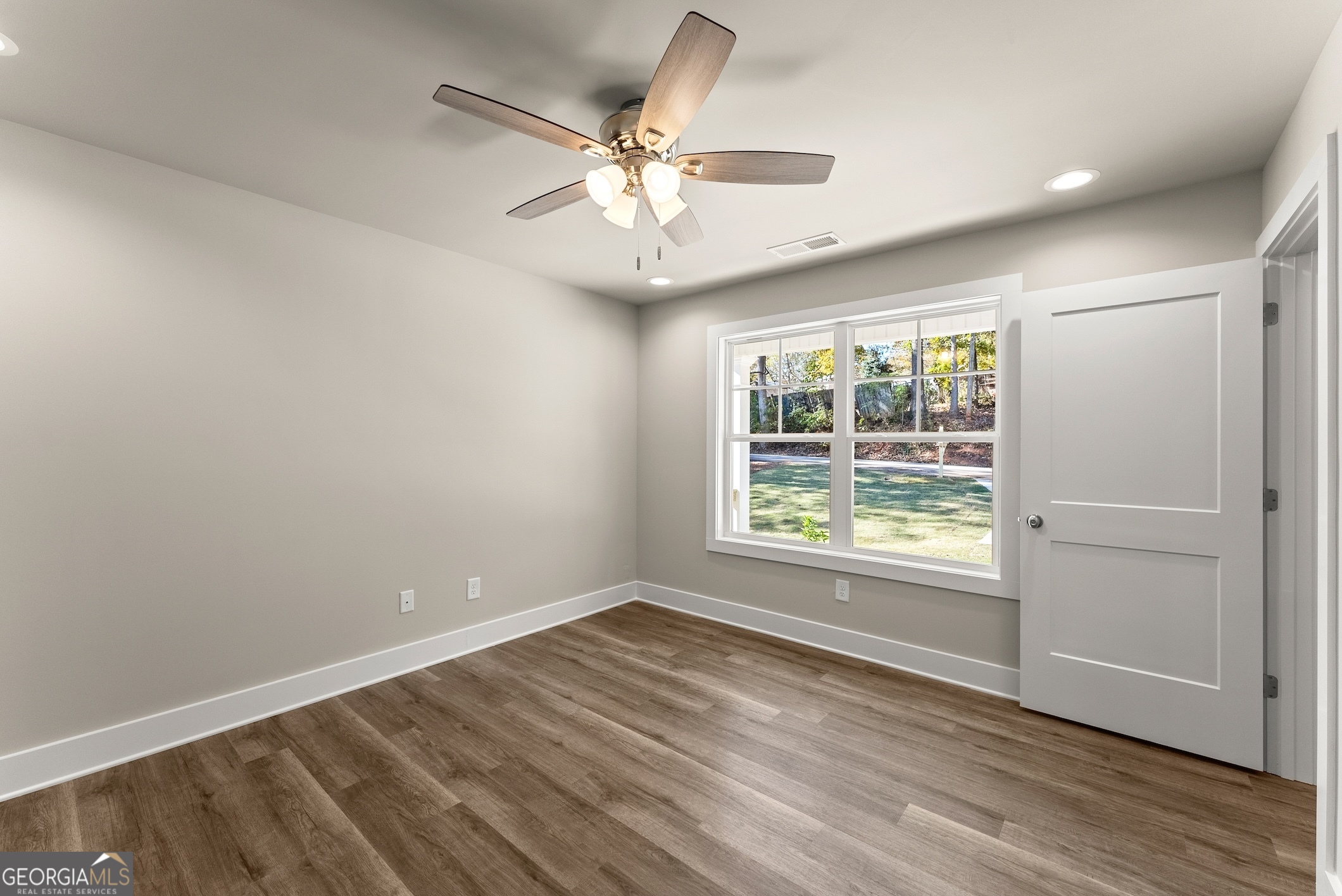 6385 Akins Way Property Photo 14