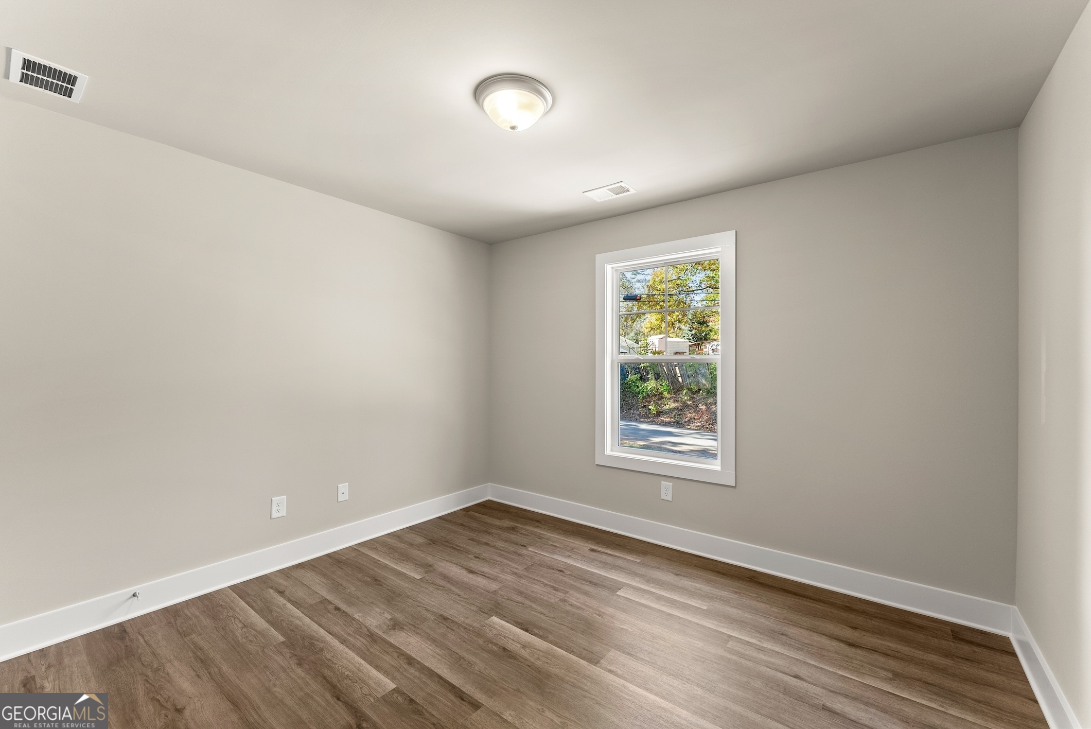 6385 Akins Way Property Photo 16