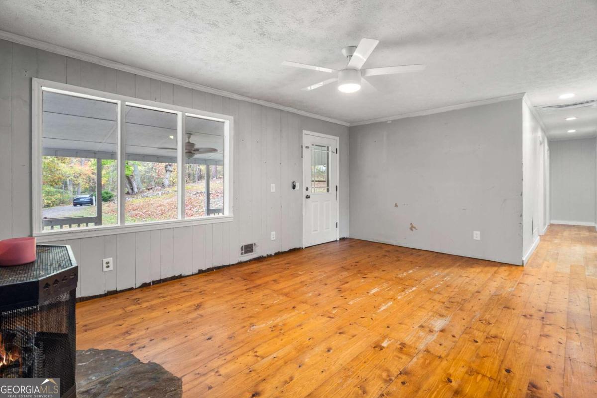 6053 Henderson Mountain Road Property Photo 27